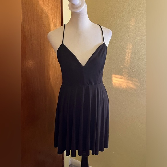 Solemio Juniors Black Dance Dress Strappy Back Size S/M Stretchy - Picture 1 of 5